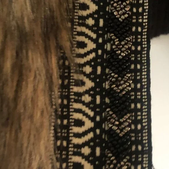 Women's MISS ME Faux Fur Beaded Vest Size Small - Picture 12 of 12